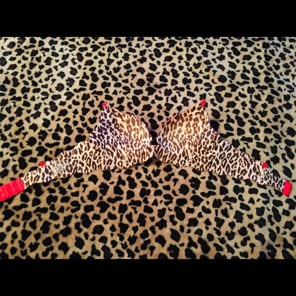 Victoria Secret Bling Push Up Bra - Picture 7 of 8